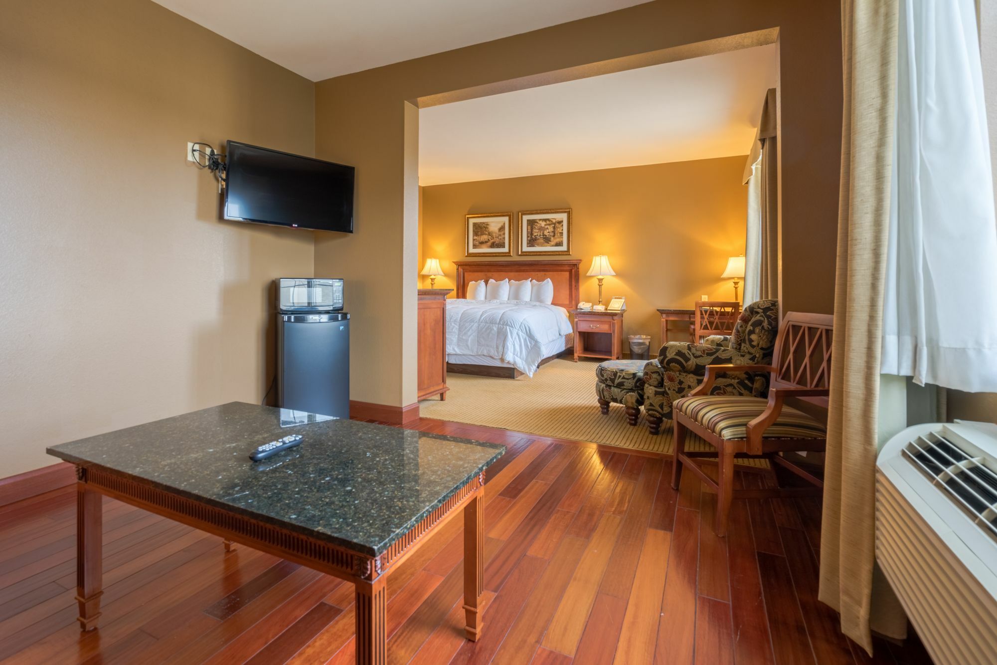 The Hotel 4*